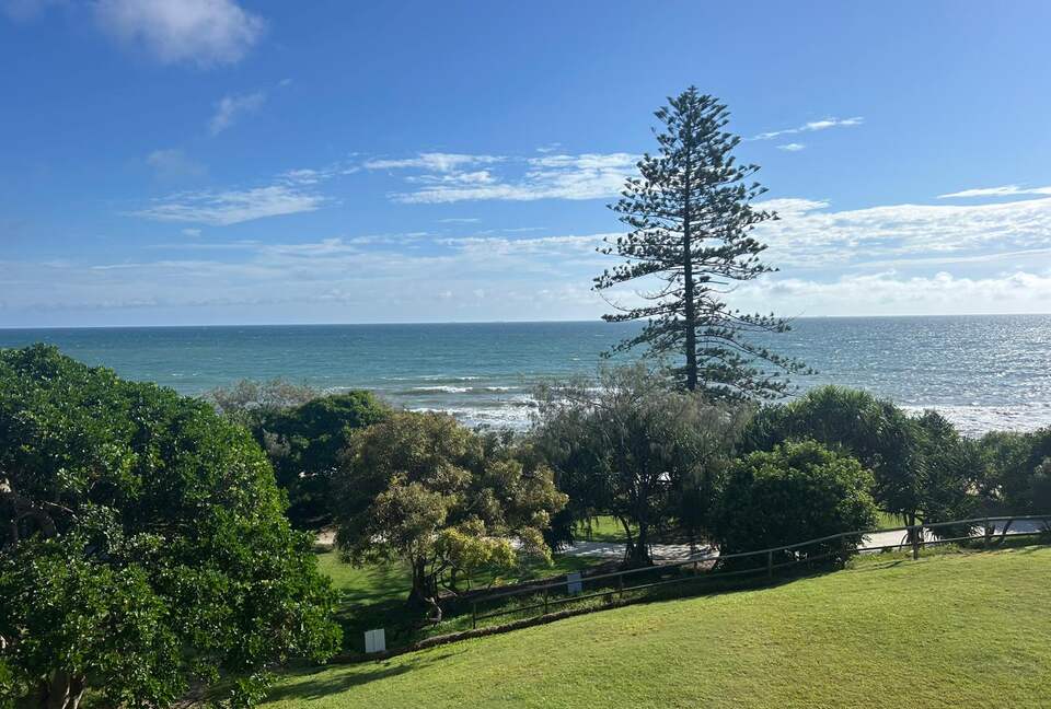 Oceanview Serenity | A Dicky Beach Retreat - Dicky Beach, Australia