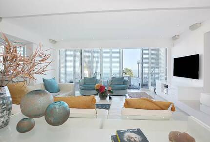 Refined Seaside Living in the Heart of Camps Bay - Cape Town, South Africa