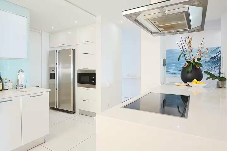 Refined Seaside Living in the Heart of Camps Bay - Cape Town, South Africa