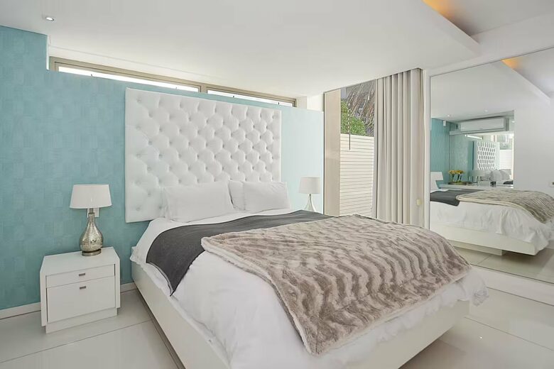 Refined Seaside Living in the Heart of Camps Bay - Cape Town, South Africa