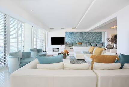 Refined Seaside Living in the Heart of Camps Bay - Cape Town, South Africa