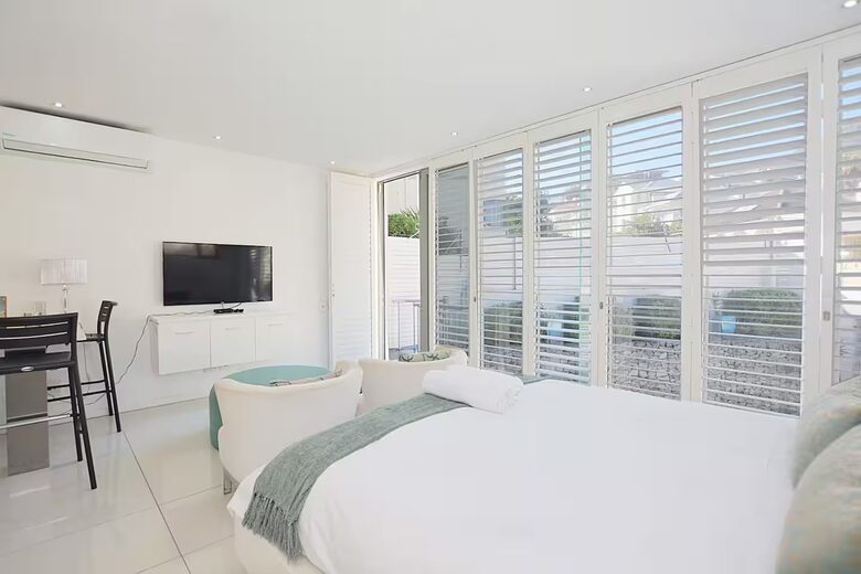 Refined Seaside Living in the Heart of Camps Bay - Cape Town, South Africa