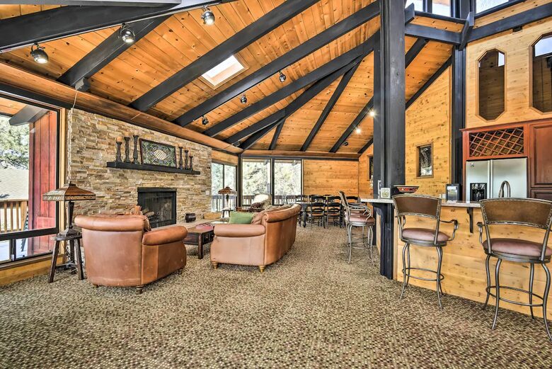 The Grand Woodland Cabin | Rustic Elegance in the Heart of Pine Mountain Club - Pine Mountain Club, California