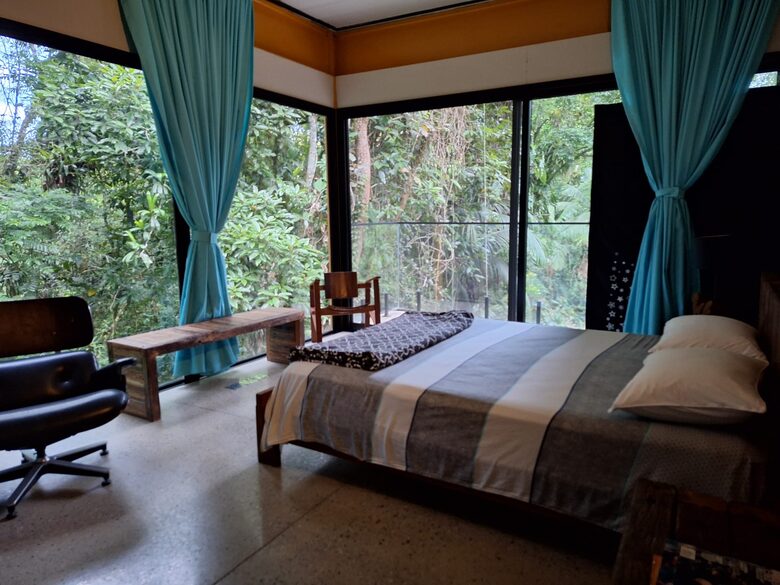 Sloth House - Guarujá, Brazil