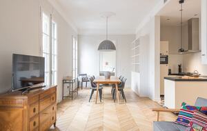 Elegant Apartment Overlooking a Historic Square - Barcelona, Spain