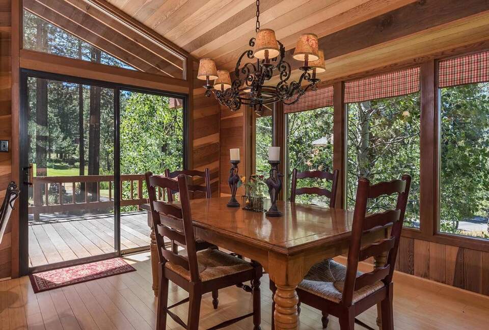 Elegant Northstar Lodge with Private Hot Tub and Resort Amenities - Truckee, California