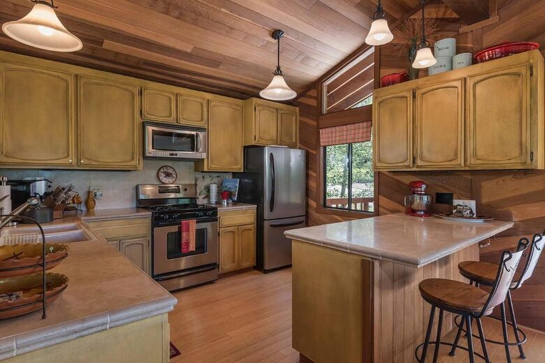 Elegant Northstar Lodge with Private Hot Tub and Resort Amenities - Truckee, California