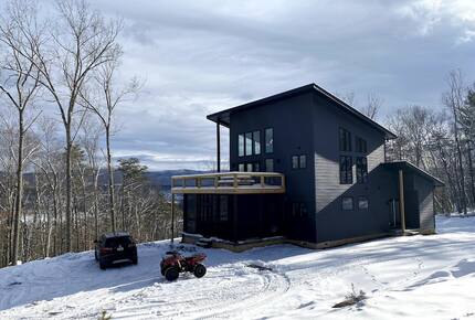 Tranquil Cabin Hideaway Near Wardensville’s Charm - Wardensville, West Virginia