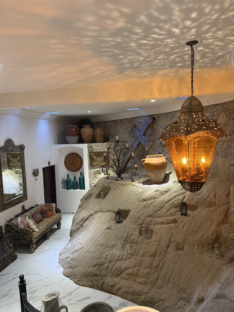 Landing area for the guest bedrooms