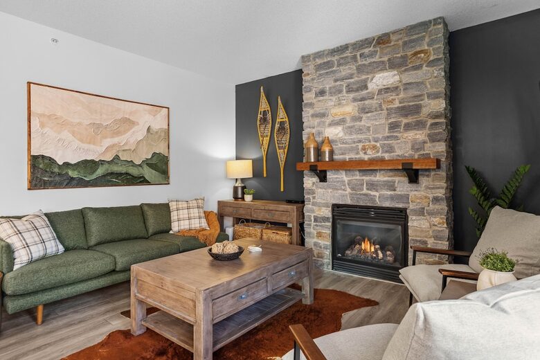 Sunlit Mountain Penthouse with Private Deck & Resort Amenities - Canmore, Canada