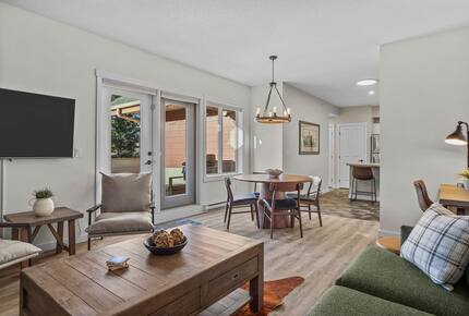 Sunlit Mountain Penthouse with Private Deck & Resort Amenities - Canmore, Canada