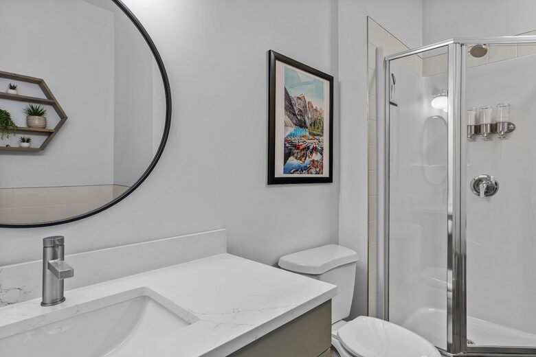 Sunlit Mountain Penthouse with Private Deck & Resort Amenities - Canmore, Canada