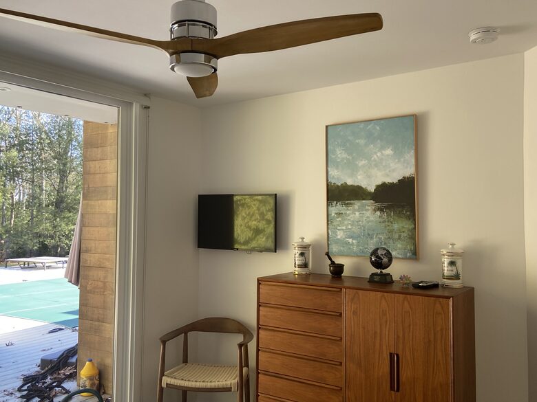 Mid-Century Modern Oasis in East Hampton - East Hampton, New York