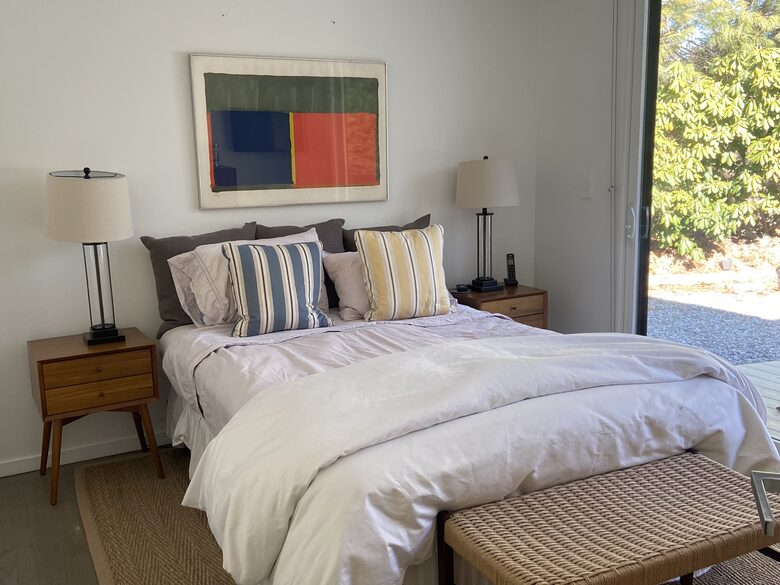 Mid-Century Modern Oasis in East Hampton - East Hampton, New York