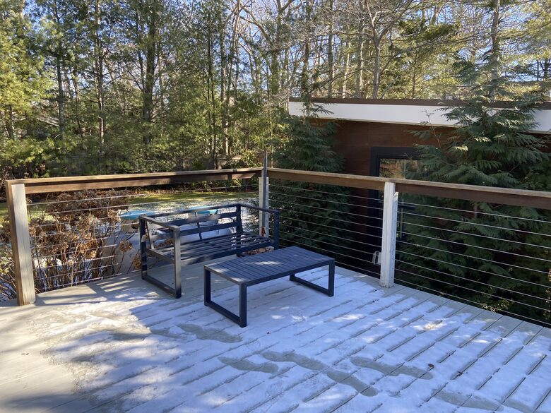 Mid-Century Modern Oasis in East Hampton - East Hampton, New York