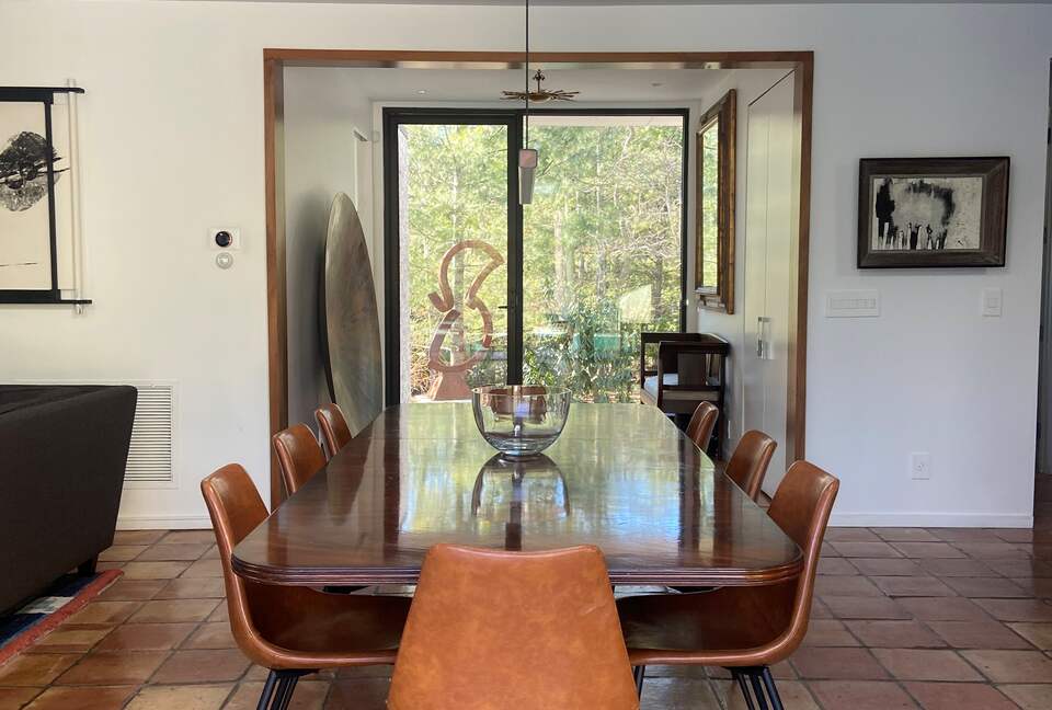 Mid-Century Modern Oasis in East Hampton - East Hampton, New York