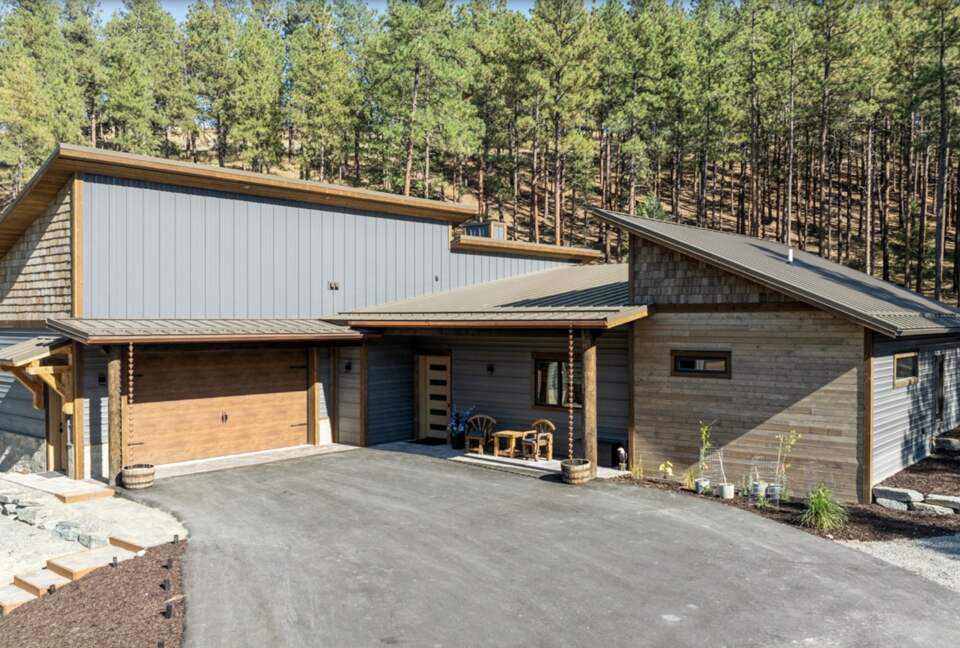 Tranquil Retreat Amid Montana’s Wilderness - Eureka, Montana