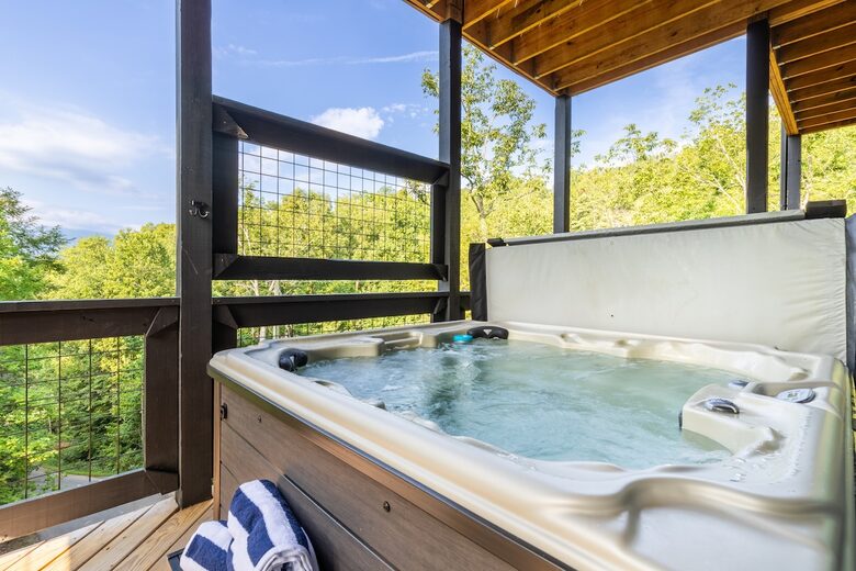 Mountain Majesty at Rambling Ridge Lodge - Gatlinburg, Tennessee