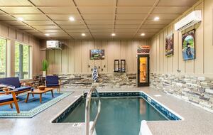 Mountain Majesty at Rambling Ridge Lodge - Gatlinburg, Tennessee