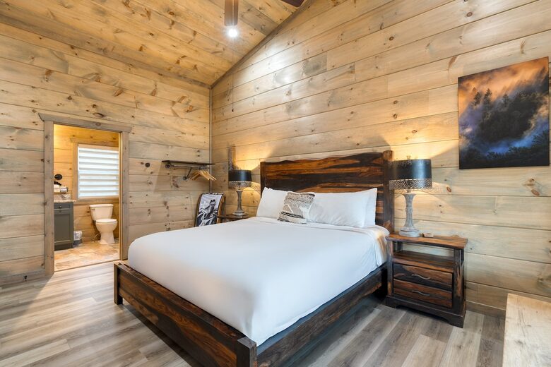 Mountain Majesty at Rambling Ridge Lodge - Gatlinburg, Tennessee