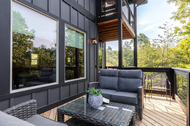 Mountain Majesty at Rambling Ridge Lodge - Gatlinburg, Tennessee