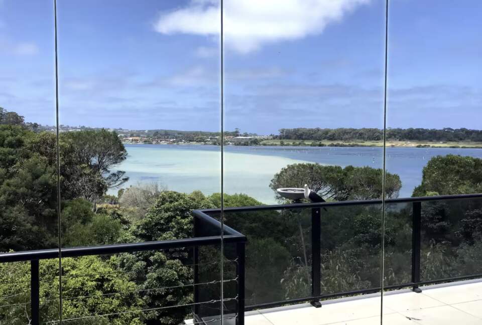 La Casa Blanca | Serene Luxury on the Water’s Edge in Merimbula - Merimbula, Australia