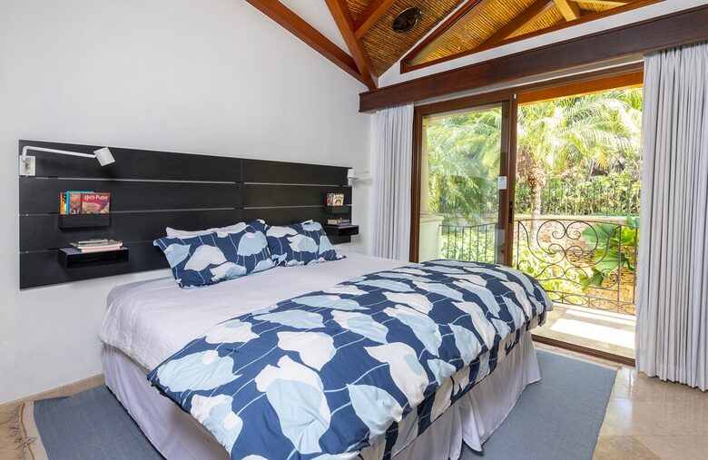 Two-Story Beachfront Villa with Sweeping Pacific Views - Playa Flamingo, Costa Rica