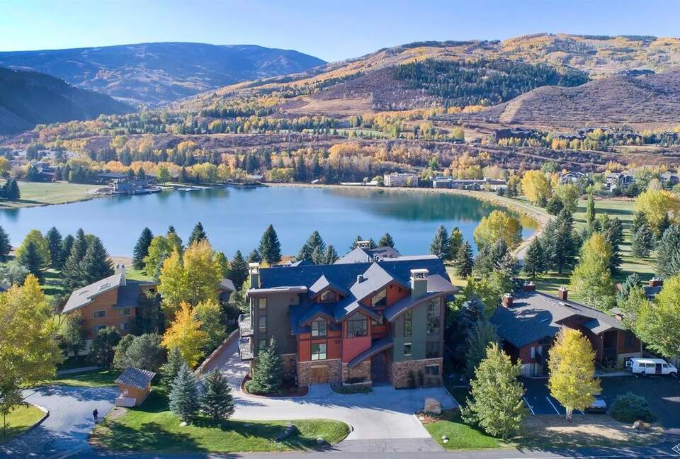 Lakefront Escape with Stunning Beaver Creek Views - Avon, Colorado