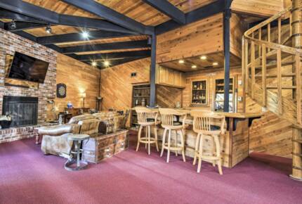 The Grand Woodland Cabin | Rustic Elegance in the Heart of Pine Mountain Club - Pine Mountain Club, California