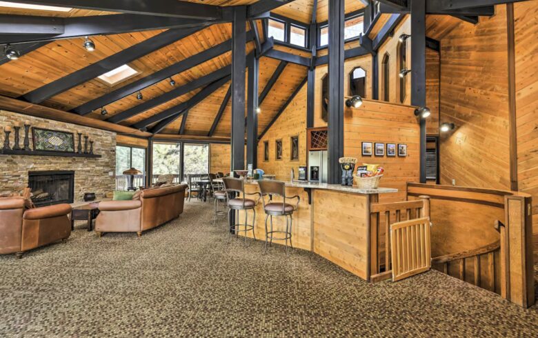 The Grand Woodland Cabin | Rustic Elegance in the Heart of Pine Mountain Club - Pine Mountain Club, California