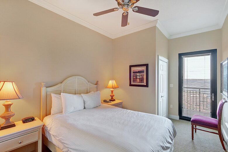 Emerald Grande at HarborWalk Village - 3 Bedroom Corner - Destin, Florida