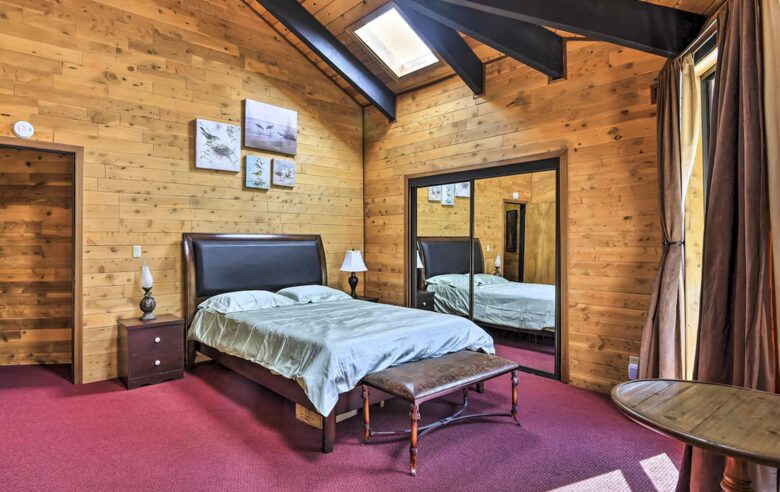 The Grand Woodland Cabin | Rustic Elegance in the Heart of Pine Mountain Club - Pine Mountain Club, California