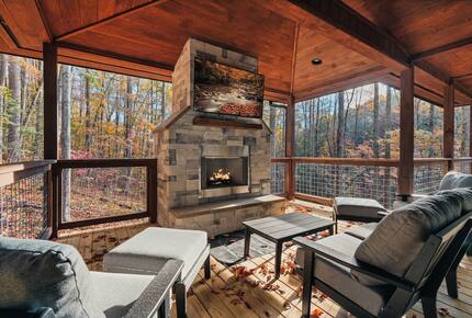 Modern Mountain Escape with Private Indoor Pool - Sevierville, Tennessee