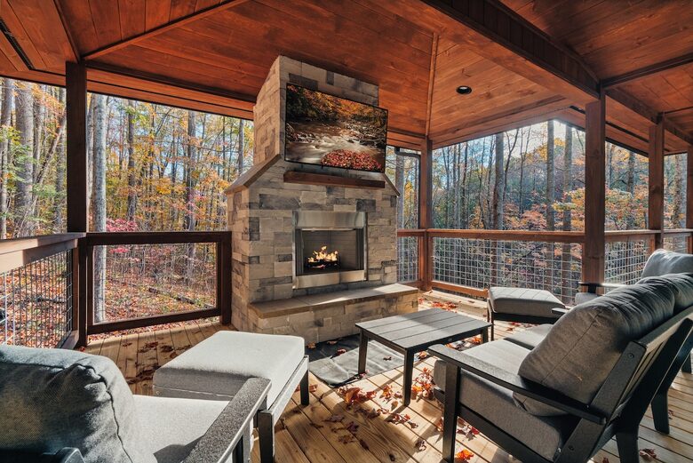 Modern Mountain Escape with Private Indoor Pool - Sevierville, Tennessee