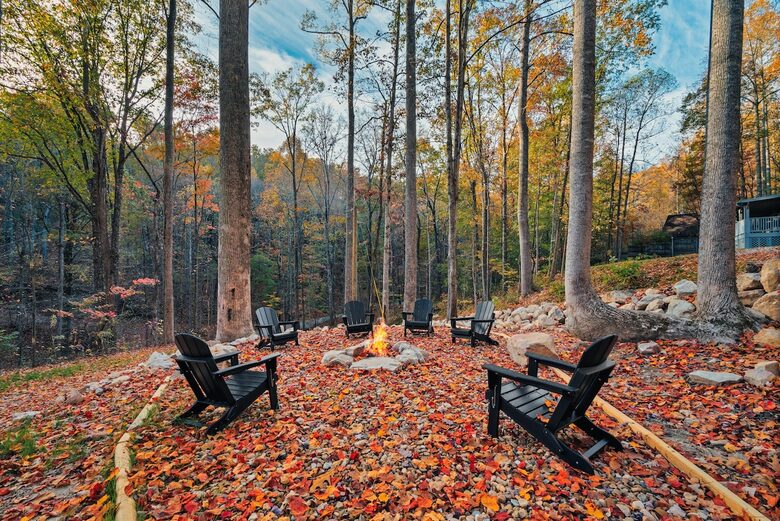 Modern Mountain Escape with Private Indoor Pool - Sevierville, Tennessee