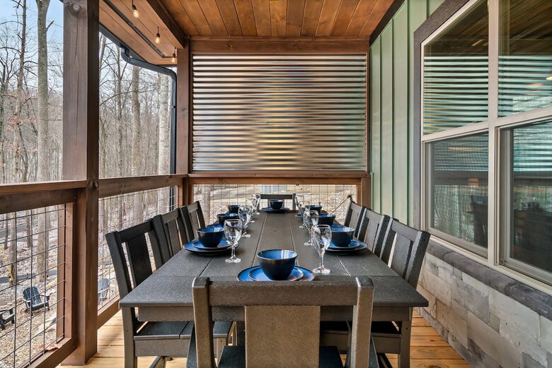 Modern Mountain Escape with Private Indoor Pool - Sevierville, Tennessee
