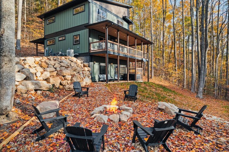 Modern Mountain Escape with Private Indoor Pool - Sevierville, Tennessee