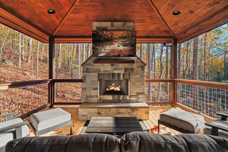 Modern Mountain Escape with Private Indoor Pool - Sevierville, Tennessee