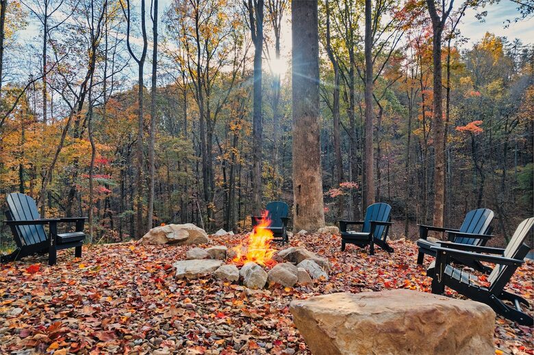Modern Mountain Escape with Private Indoor Pool - Sevierville, Tennessee