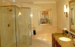 Emerald Grande im HarborWalk Village – 3 Schlafzimmer – Destin, Florida