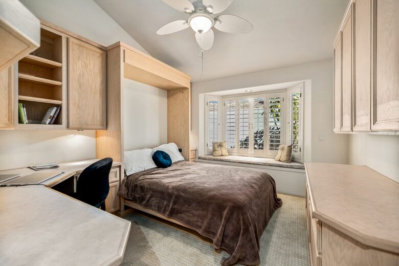 3rd bedroom murphy bed