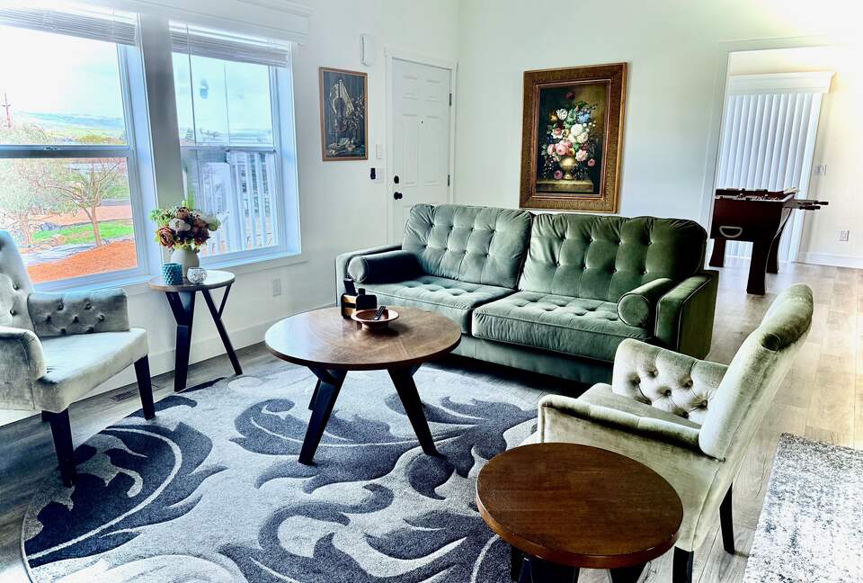 Petaluma One of a Kind Vineyard Residence - Petaluma, California
