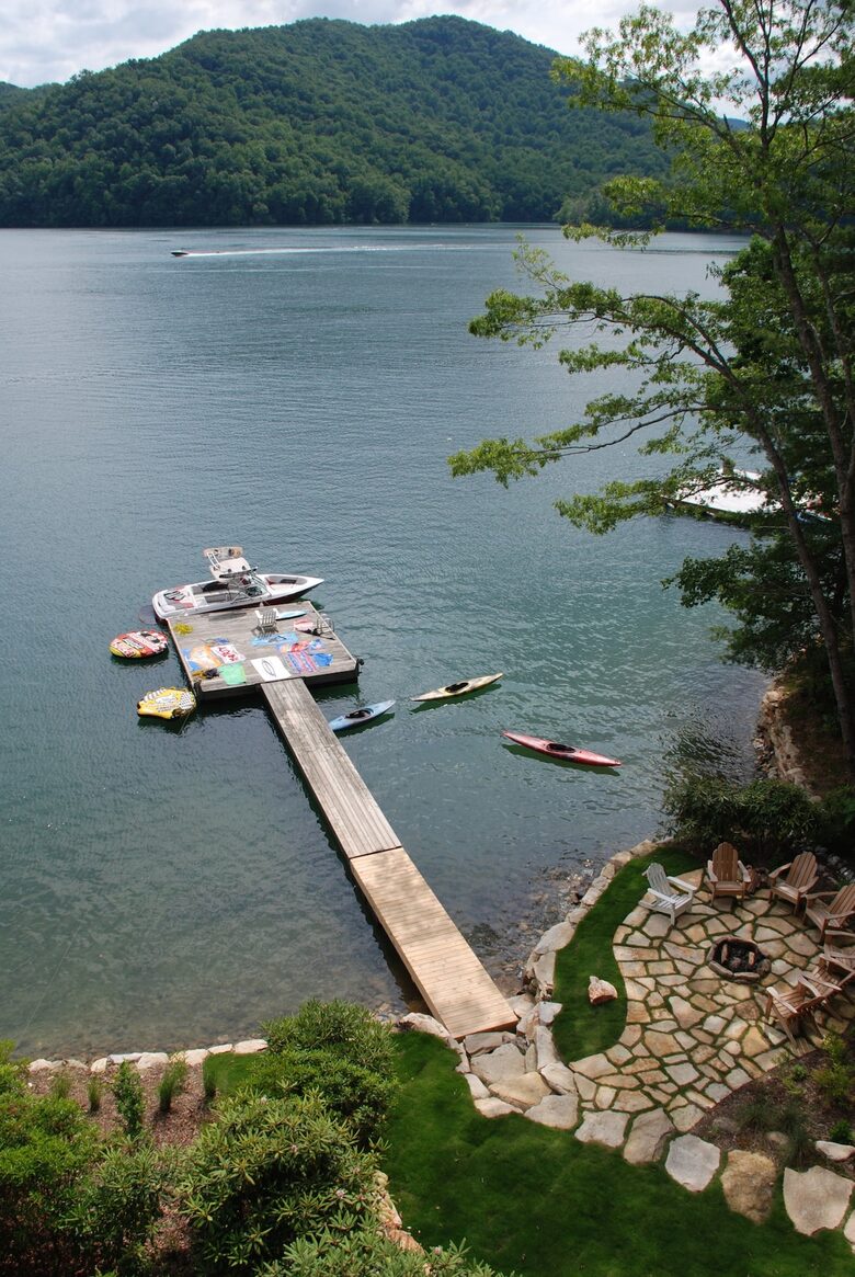 A Private Retreat on Nantahala Lake - Topton, North Carolina
