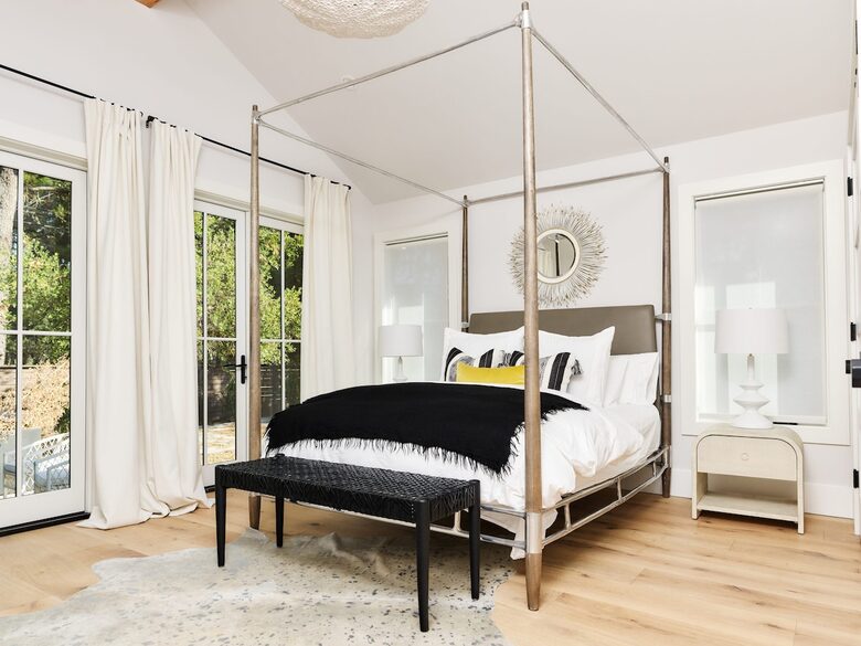 Elegant Napa Getaway with Poolside Views and Wine Country Charm - Napa, California