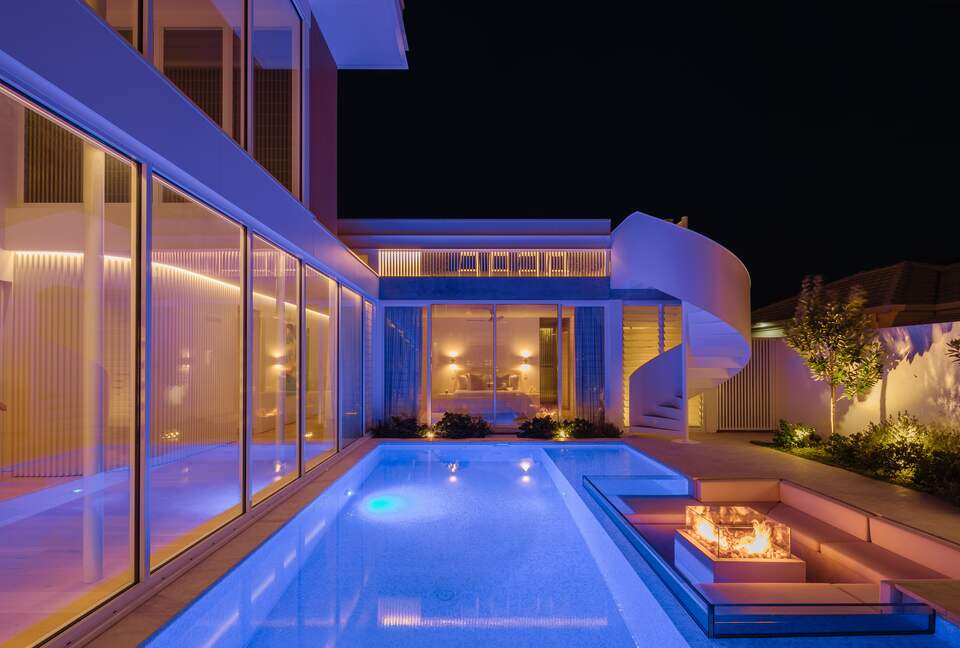 Waterfront Grandeur on the Sunshine Coast - Sunshine Coast, Australia