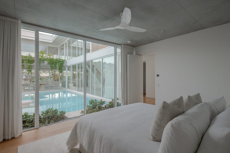 Waterfront Grandeur on the Sunshine Coast - Sunshine Coast, Australia