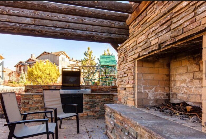 Scenic Splendor & Sophisticated Style in Park City - Heber City, Utah