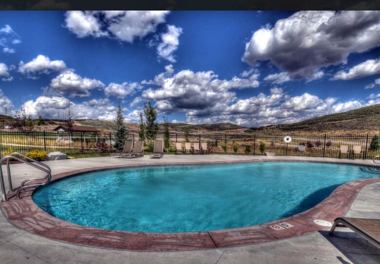 Scenic Splendor & Sophisticated Style in Park City - Heber City, Utah