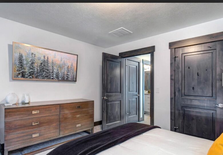 Scenic Splendor & Sophisticated Style in Park City - Heber City, Utah