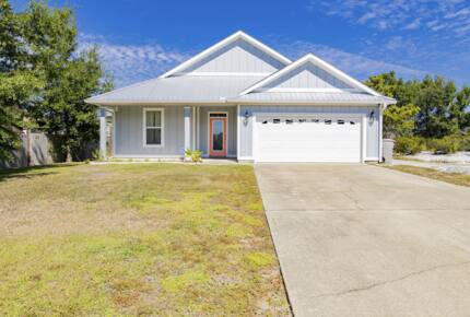 Coastal Oasis with Private Pool & Lush Gardens - Pensacola, Florida